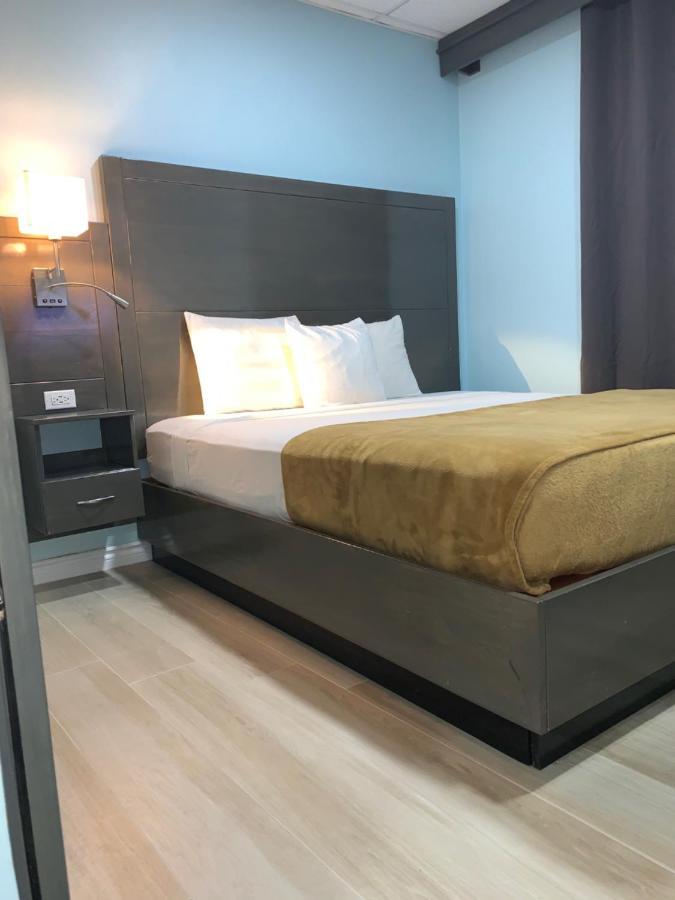 Airport Suites Hotel Piarco Kültér fotó