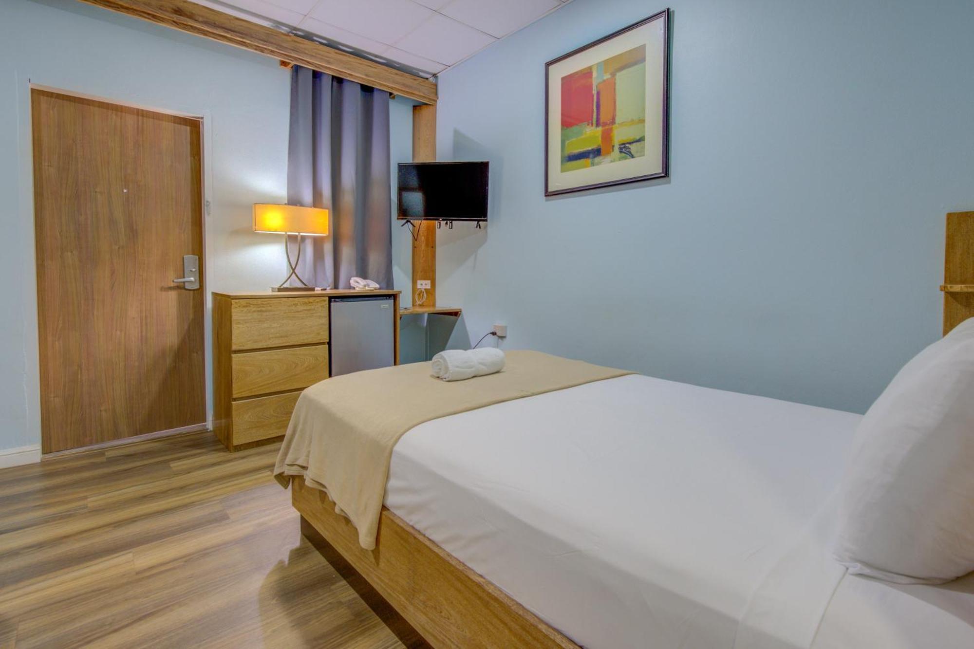 Airport Suites Hotel Piarco Kültér fotó