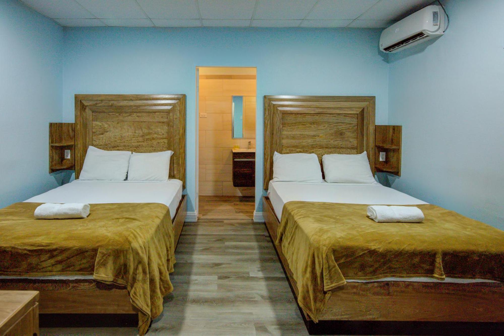 Airport Suites Hotel Piarco Kültér fotó