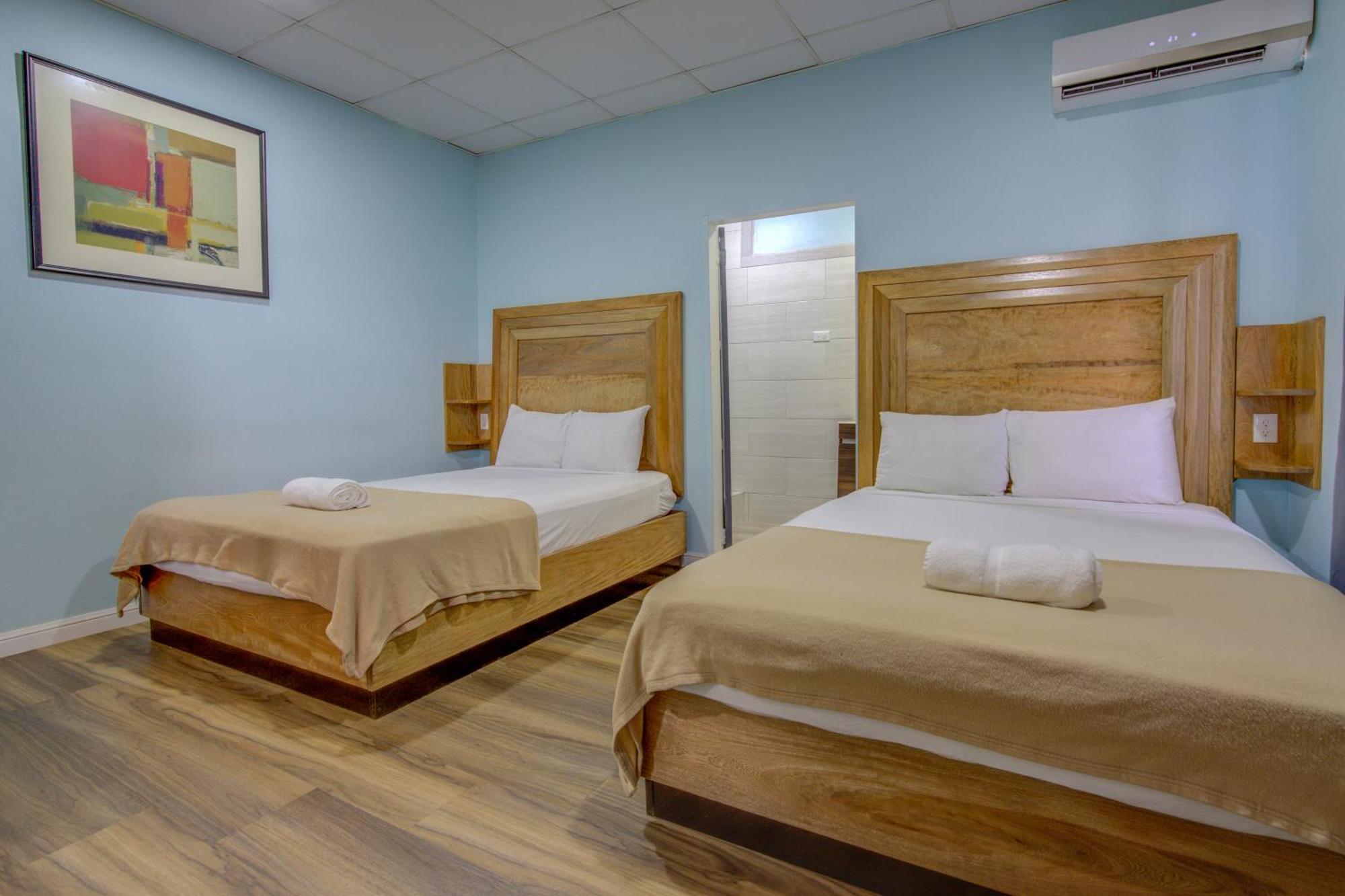 Airport Suites Hotel Piarco Kültér fotó