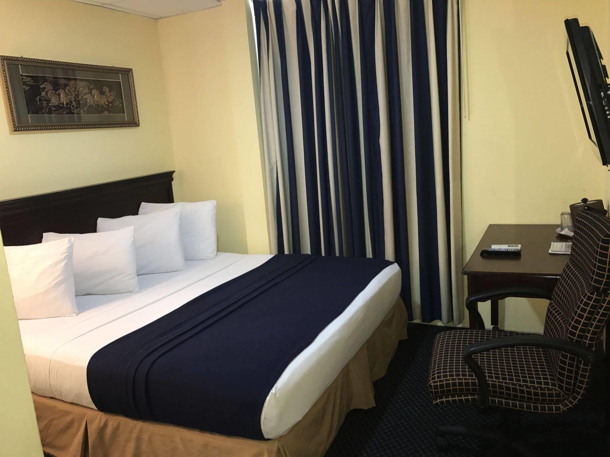 Airport Suites Hotel Piarco Kültér fotó